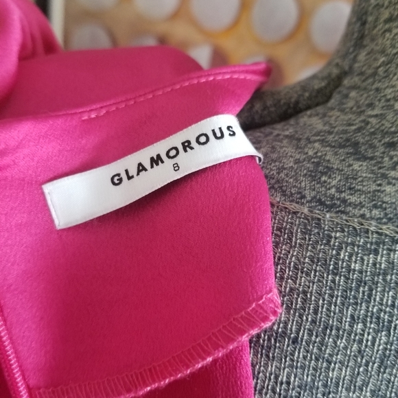 Deep V dress - Picture 10 of 12